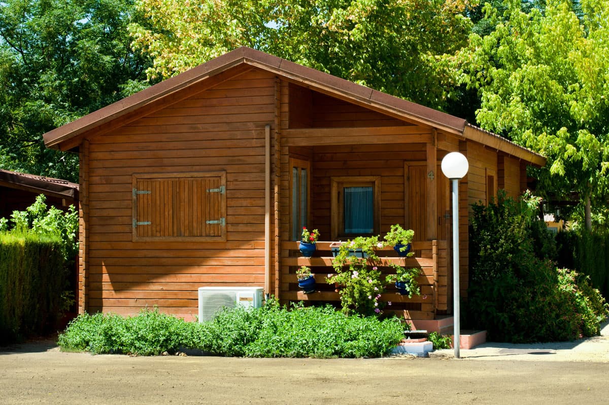Nos adaptamos a tu negocio fabricando las cabañas y bungalows en Narón